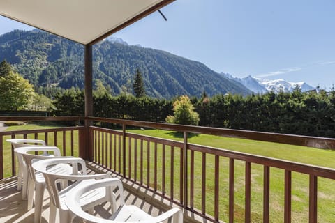 Balcony/Terrace, Mountain view