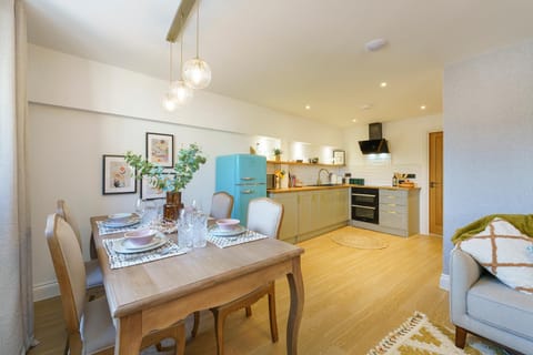 Evergreen - 2 Bed Luxury Apartment by Mint Stays Apartment in Bristol