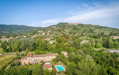 Property building, Neighbourhood, Natural landscape, Bird's eye view, Pool view