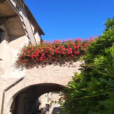 Property building, Balcony/Terrace, Breakfast