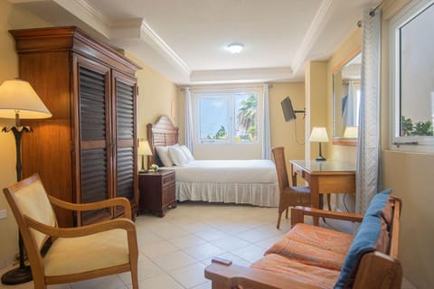 Bay Harbor Luxury 1 bedroom apartments Condo in Oranjestad