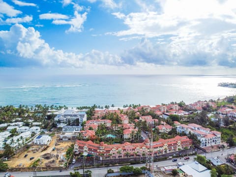 Property building, Bird's eye view, Location