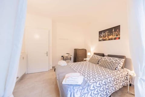 GUISCI BEACH HOUSE - Free Private Parking Apartment in Sanremo