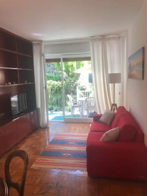 GUISCI BEACH HOUSE - Free Private Parking Apartment in Sanremo