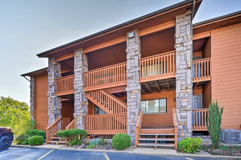 Branson Condo with On-Site Golf Course Access! Apartment in Branson