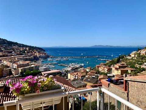 Natural landscape, View (from property/room), Balcony/Terrace, Sea view