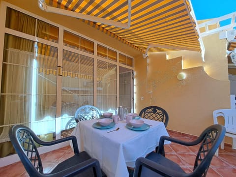 Your place in Arguineguin, Wifi, Swimmingpool and Free Parking Apartment in Arguineguín