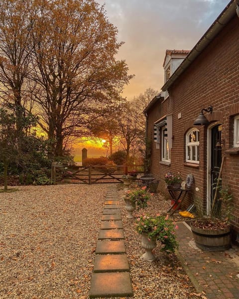Logies Angelbeeck Bed and Breakfast in Limburg (province)