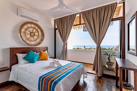 Bed, Natural landscape, Balcony/Terrace, Photo of the whole room, Sea view, fireplace