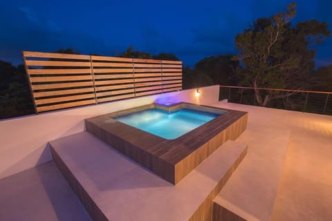 Night, Balcony/Terrace, Swimming pool