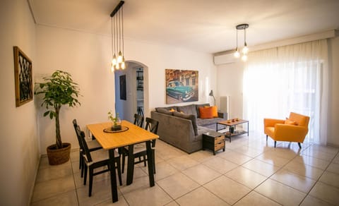 The Coffee House Apartment in Trikala
