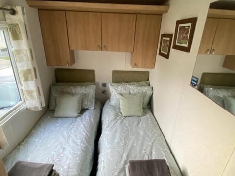 Lili-anns Retreat Cosy Holiday Home Campground/ 
RV Resort in Barrow-in-Furness District