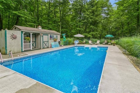 Family Fun Getaway near Cascade Lake in Warwick NY Villa in New Jersey