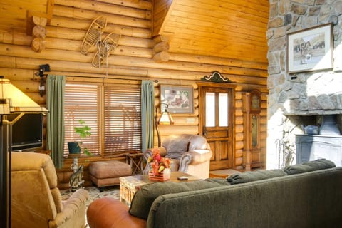 Lacys Log Cabin Alto Home with Mountain Views! Haus in Alto