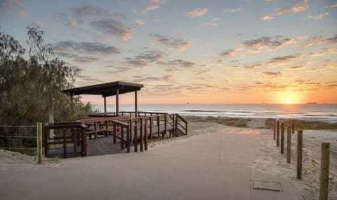 Oceanus Bokarina Beach Hotel in Sunshine Coast
