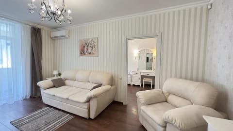 Apartment in the Centre of City Apartment in Dnipro