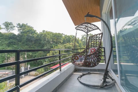 Patio, Day, View (from property/room), Balcony/Terrace