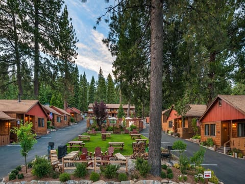 Cedar Glen Lodge Hotel in Tahoe Vista