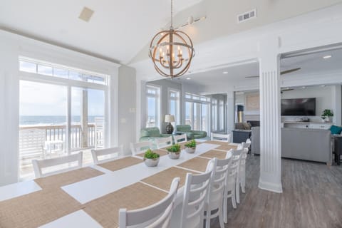 Island Escape House in North Topsail Beach