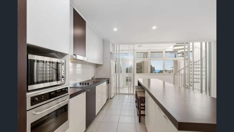 3 Bedroom Central Beachside Kingscliff Apartment with Pool Condominio in Kingscliff