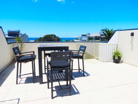 3 Bedroom Central Beachside Kingscliff Apartment with Pool Condo in Kingscliff