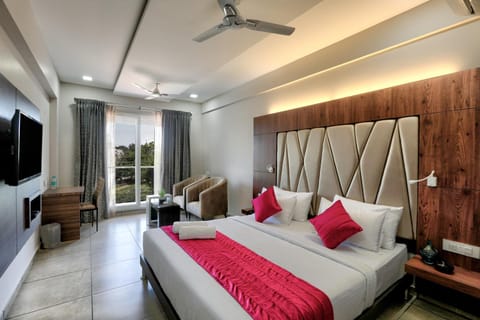 Lexus Inn Hotel in Mysuru