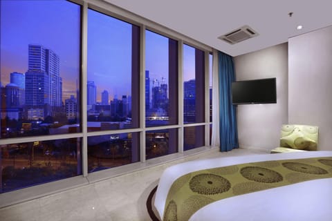 The Grove Suites by GRAND ASTON Hotel in South Jakarta City
