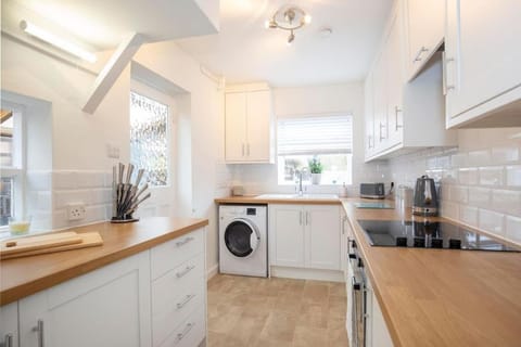 3 Bed House/Garden/Wi-Fi/Parking/Central Location Casa in Guildford