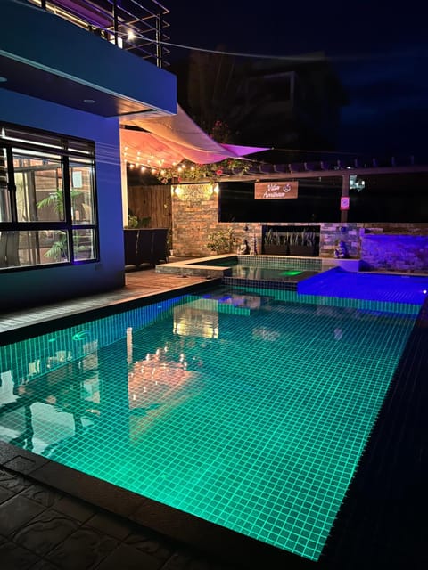 Night, Swimming pool