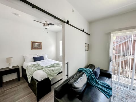 Sleepover Trendy Downtown Springfield Apartments Copropriété in Springfield