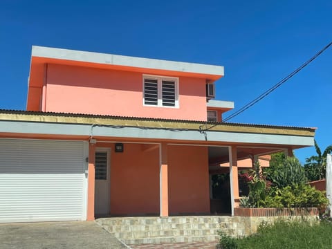 Villa Norah t5 duplex Chalet in Martinique