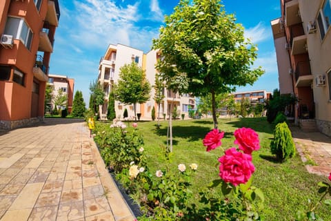 Nessebar and Holiday Fort Apartments Condominio in Sunny Beach