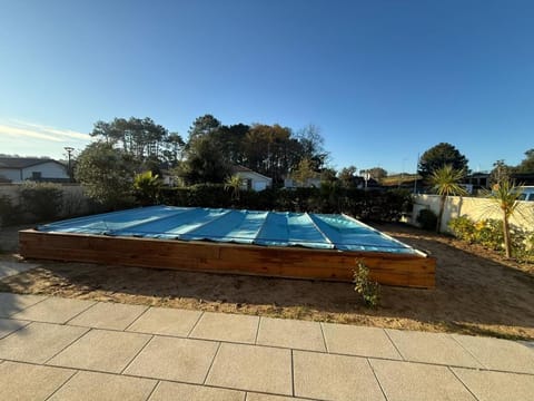 Belle Maison MALOU climatisée calme, piscine, jacuzzi 3km plage Labenne Capbreton House in Ondres