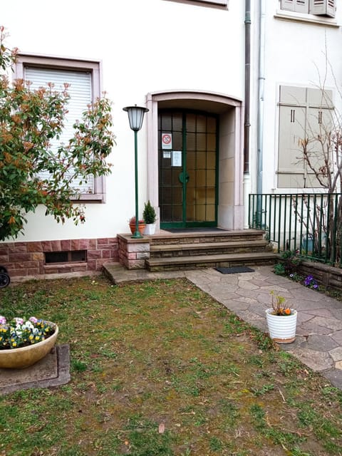 Facade/entrance, Garden view