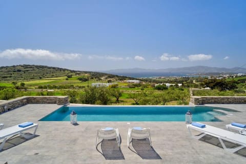 La Vitalite Luxury Villa Mer in Paros Villa in Paros, Greece