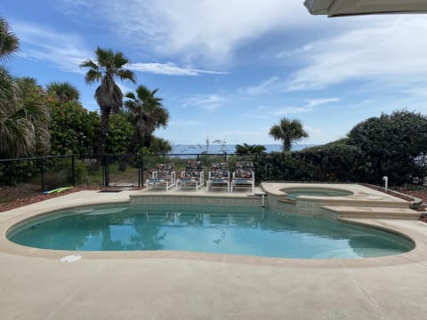 Seaside Serenity Direct Oceanfront House in Ormond Beach