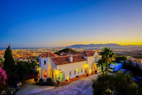 Facade/entrance, City view, Mountain view, Sea view