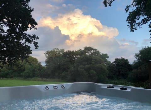 Natural landscape, Hot Tub