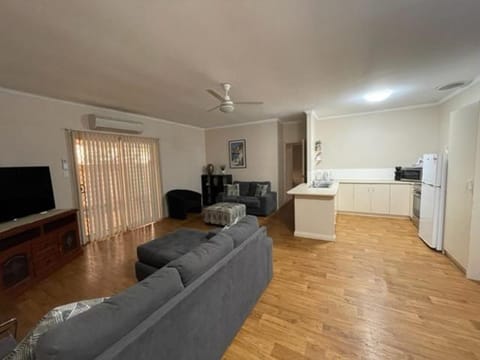 Four bedroom House on Masters South Hedland Apartment in Port Hedland