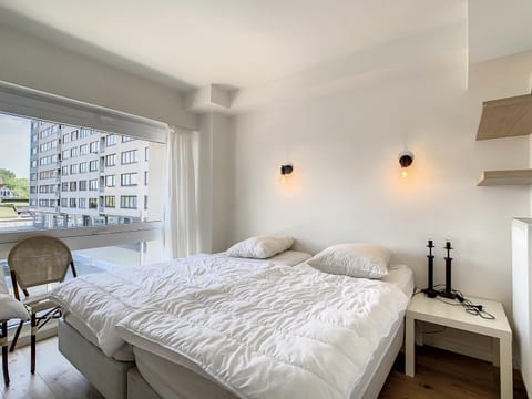 Appartement 'Santa Marta' te Oostduinkerke - Bad. Apartment in Koksijde