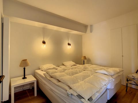 Appartement 'Santa Marta' te Oostduinkerke - Bad. Apartment in Koksijde