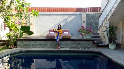 Pool view, Swimming pool, sunbed