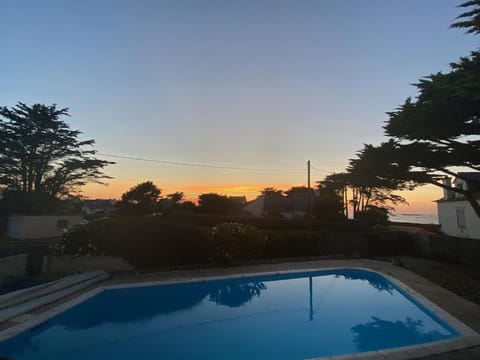 Belle maison avec piscine privée House in Brittany