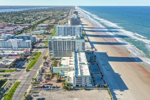 Coral Reef Oceanfront Condo Casa in Holly Hill