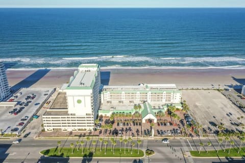 Coral Reef Oceanfront Condo Casa in Holly Hill