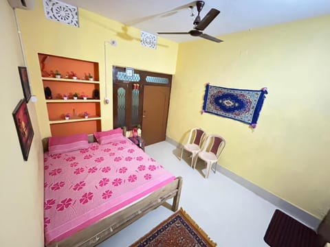 Bed, Photo of the whole room, Bedroom, air conditioner