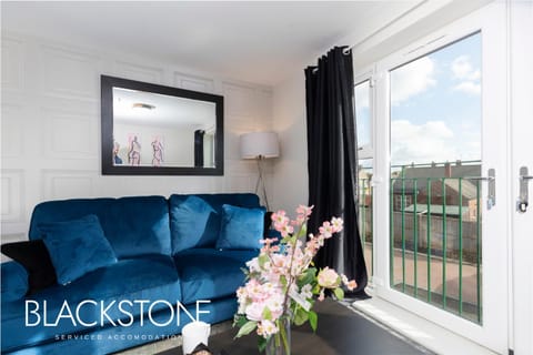 Avery House 4 - One Bedroom with Outdoor Terrace Apartment in Darlington