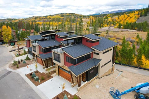 Property building, Natural landscape, Mountain view