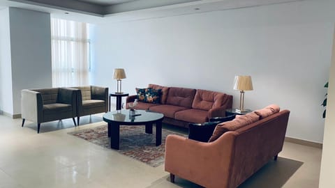 1 Constitution Avenue by Goldfinch Copropriété in Islamabad