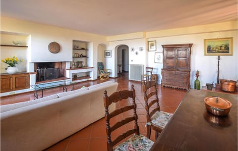 Cozy Home In Santandrea A Pigli With Wifi Haus in Arezzo